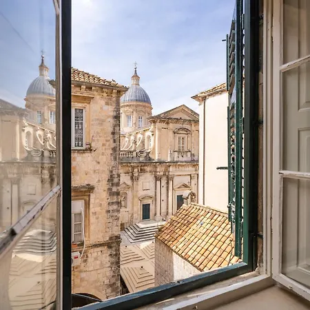 Apartment Kenova Old Town