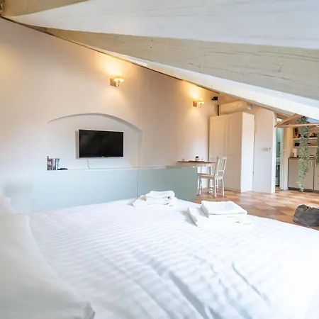 Apartment Kenova Old Town *