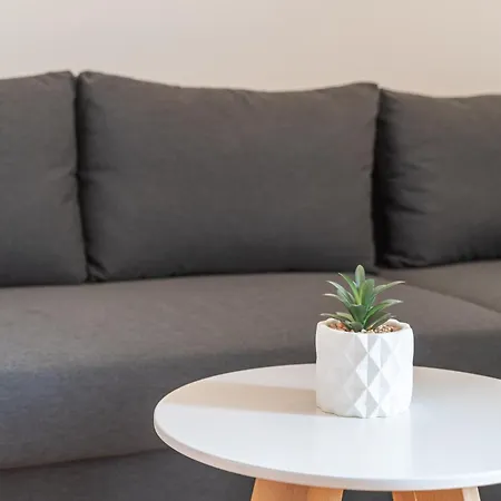 Apartamento Kenova Old Town *