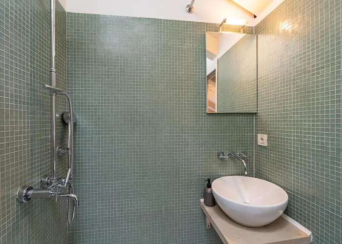 Kenova Old Town Apartment *